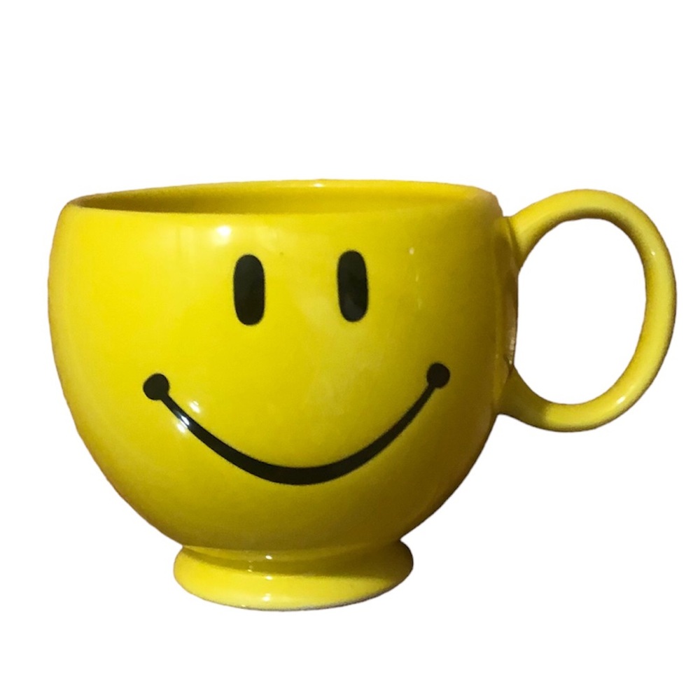 Yellow happy face mug